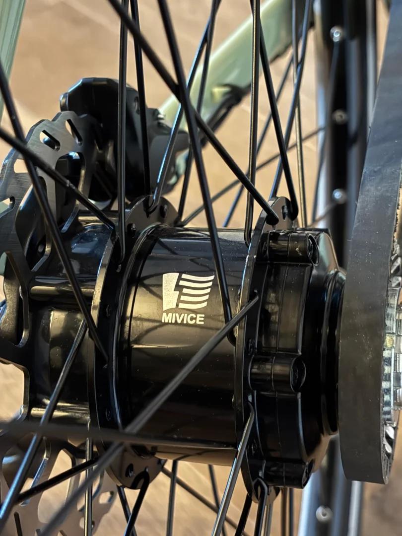 E-bike Lamassu dames met riemaandrijving (groen) 5